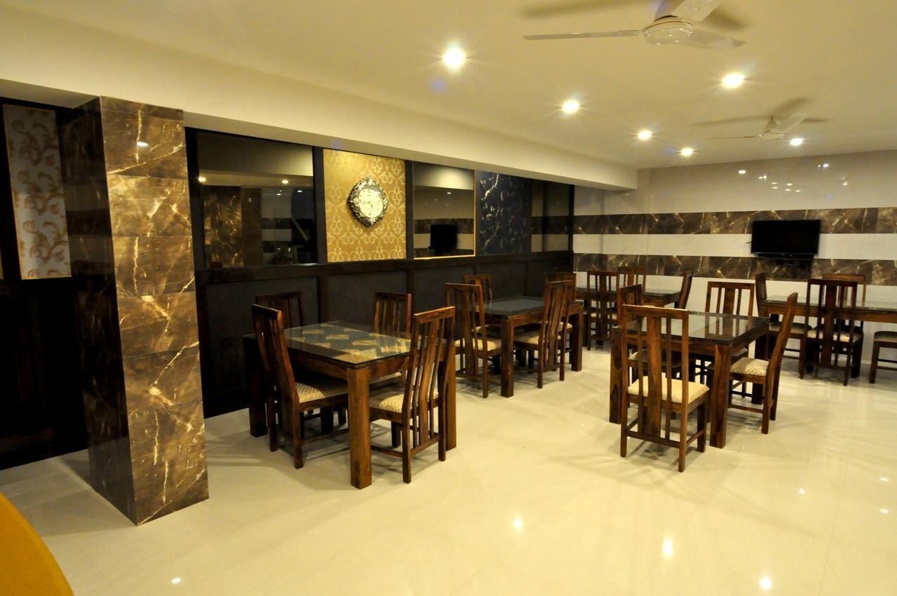 Hotel Anand Bhawan Nuova Delhi Esterno foto