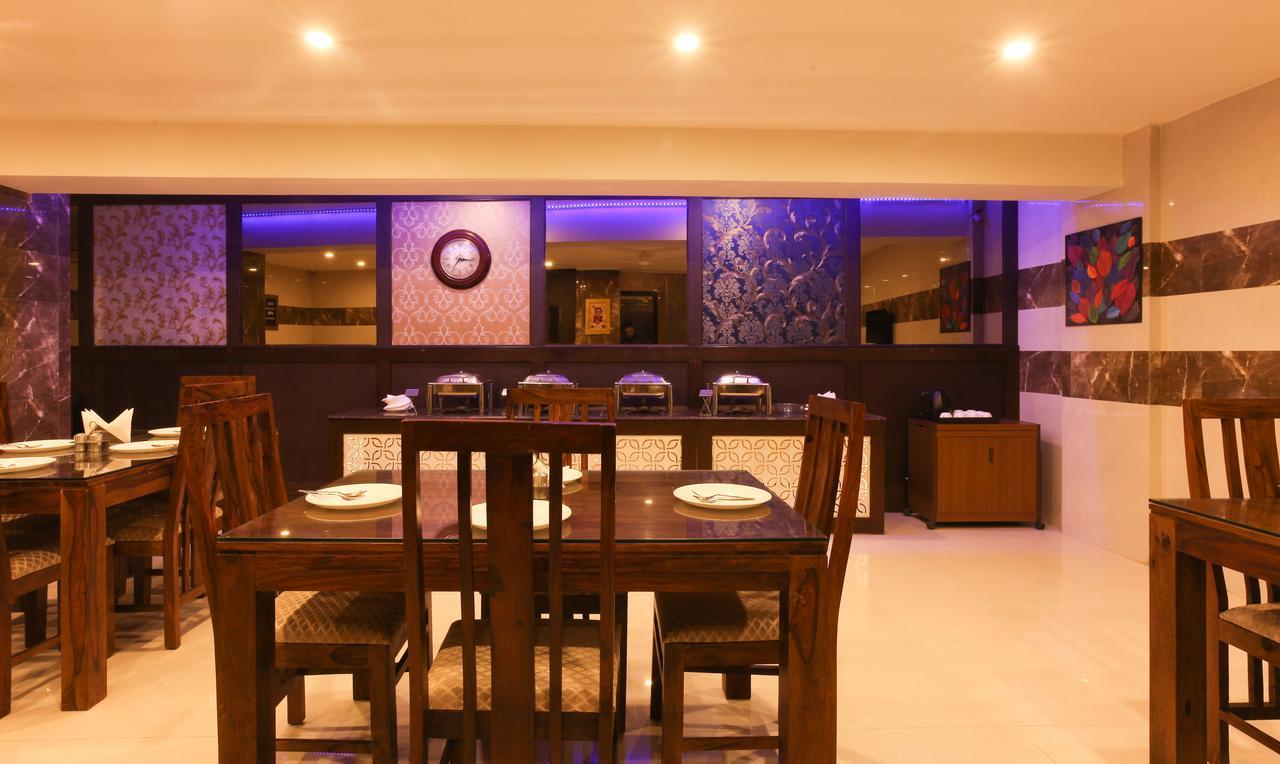 Hotel Anand Bhawan Nuova Delhi Esterno foto